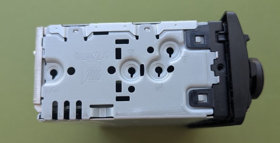 Sony DSX-A415BT Bluetooth Digital Media Player