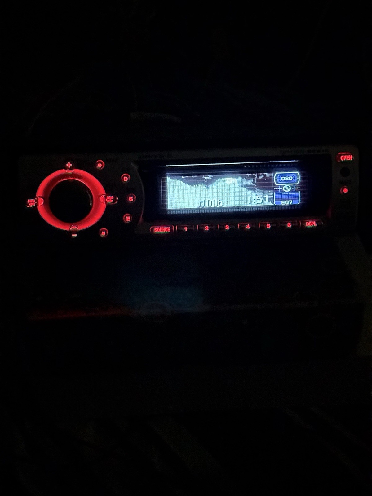 Sony Xplod SONY MODEL NO. CDX-F7000 CD/AM/FM Player with Remote