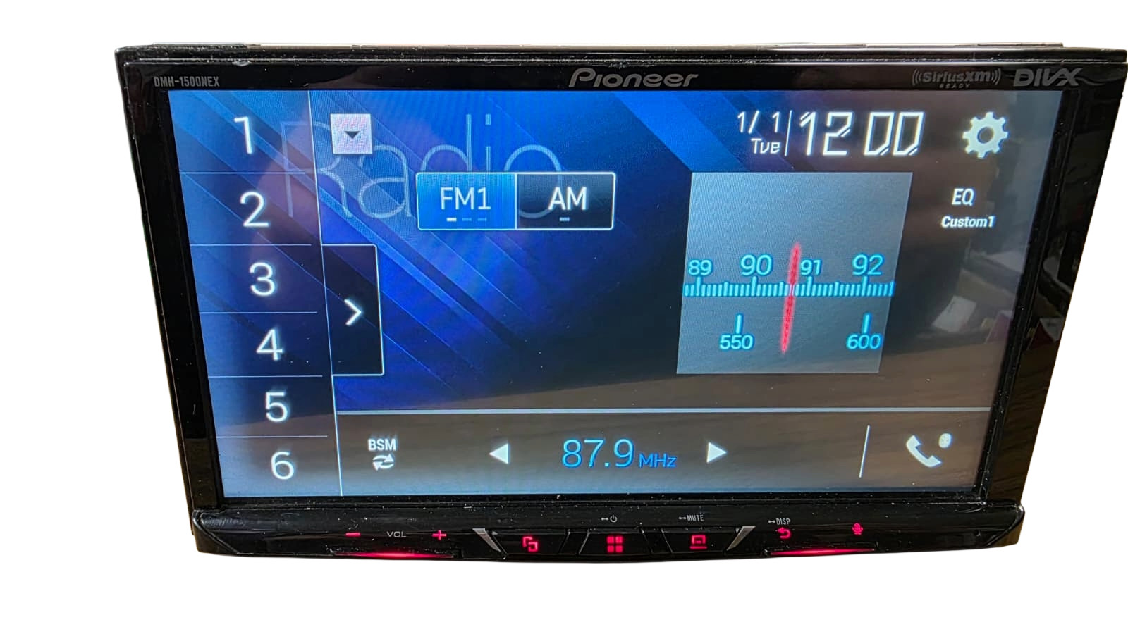 Pioneer DMH-1500NEX Digital Media Receiver with 7″ WVGA Display