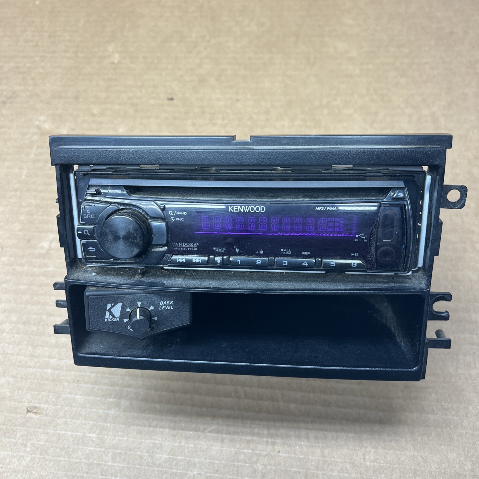 2004-2008 Fort JVC KD-X482BT Bluetooth USB/AUX 13-Band EQ Variable-Color Digita
