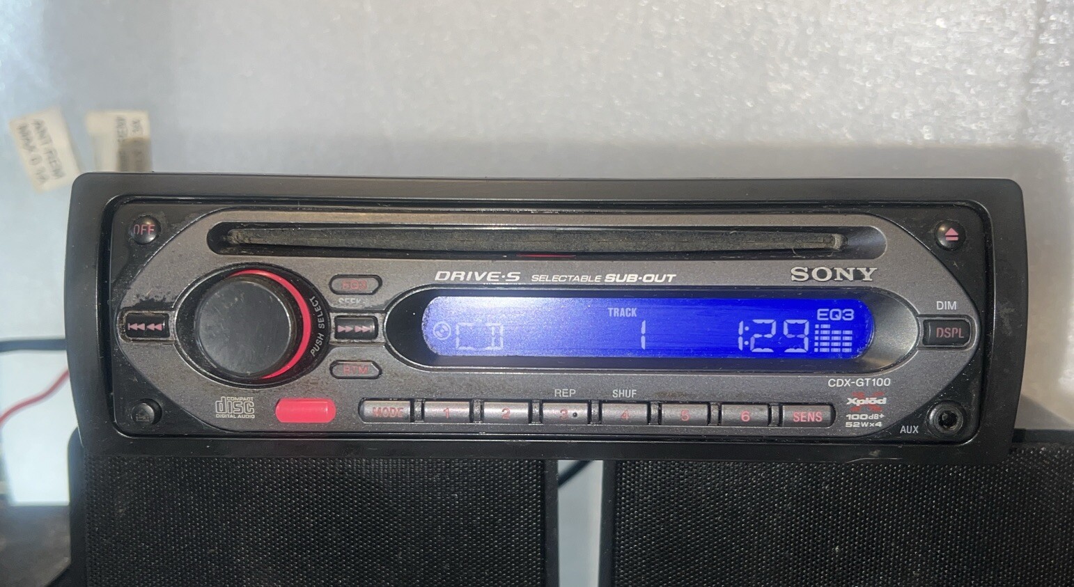 Sony CDX-GT100 CD Player In Dash Receiver 52×4 Sub Out Tested Harness Cage Trim