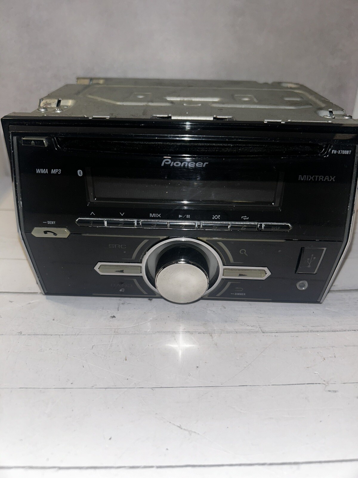 Pioneer FH-X700BT MP3/USB/CD Player In Dash Receiver