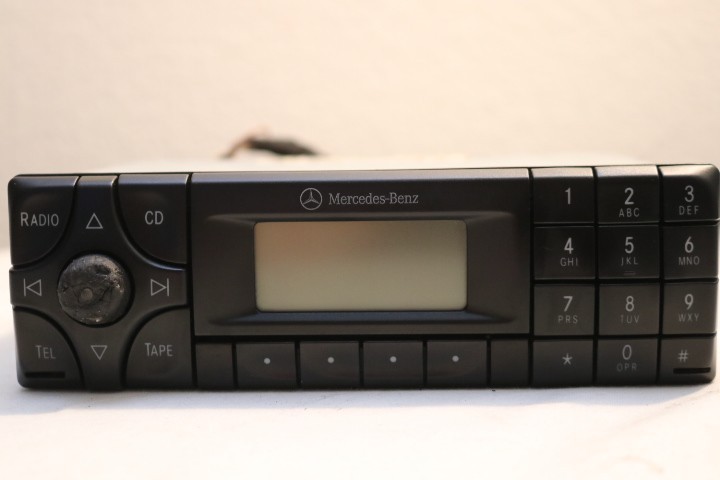 MERCEDES BE6003 CASSETTE STEREO 1999-2003 E320 SLK CLK430 W208 W/code