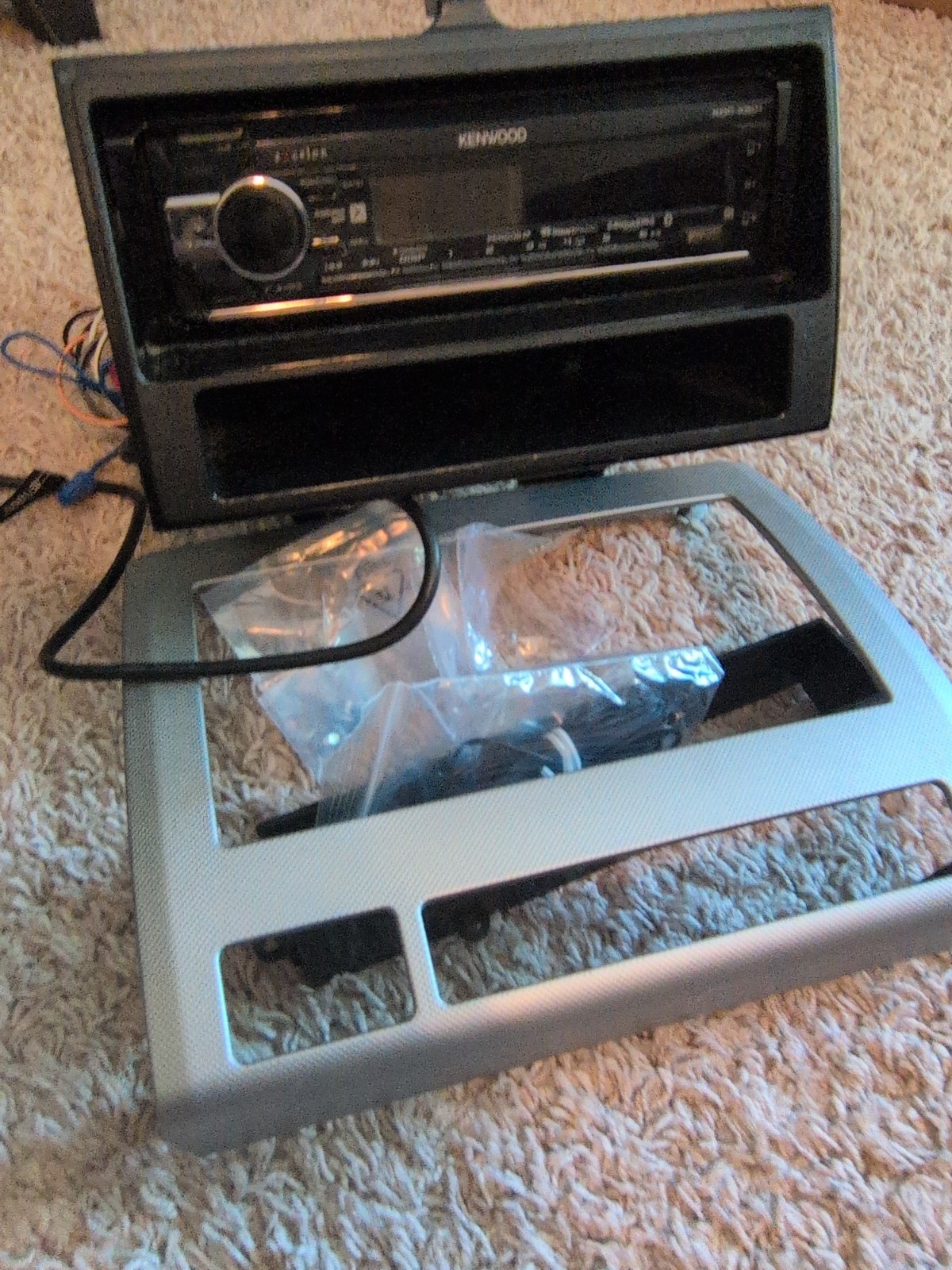 Kenwood eXcelon KDC-X501 with Bluetooth harness and mount for 2008 toyota tacoma
