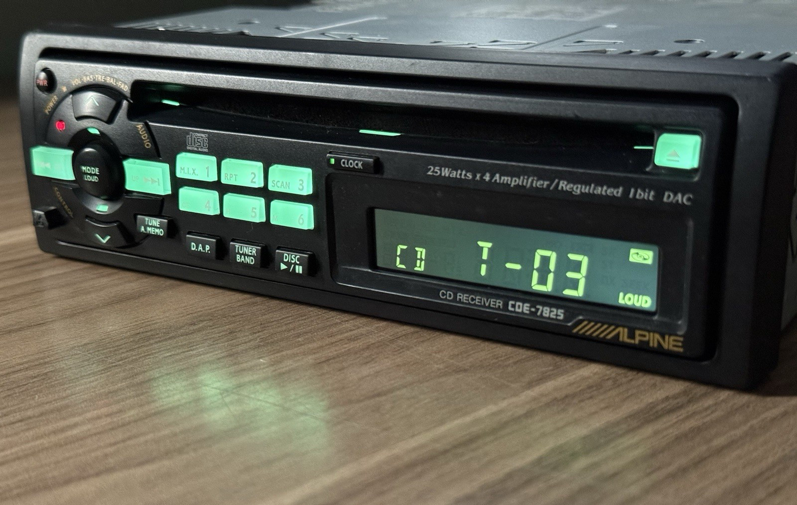 ALPINE CAR AUDIO STEREO IN DASH CD UNIT CDE-7825 VINTAGE LAMBORGHINI PORSCHE BMW