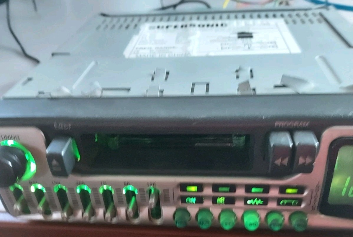 Supersonic Manual Tuning Stereo AM/FM.MPX PULL UP Radio Cassette Model SC-740.