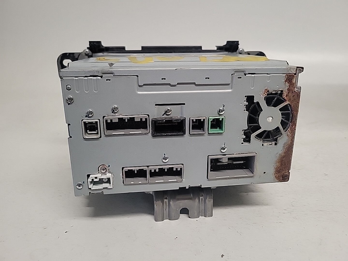 2017 Honda HR-V AM FM Radio Touch Screen w/ CD Player 39100-T7W-A520-M1 OEM 0505