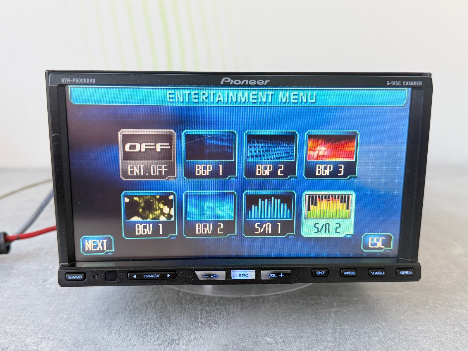 Pioneer AVH-P6000DVD 2DIN 6-Disc Changer DVD CD Touchscreen Car Stereo Multimedi
