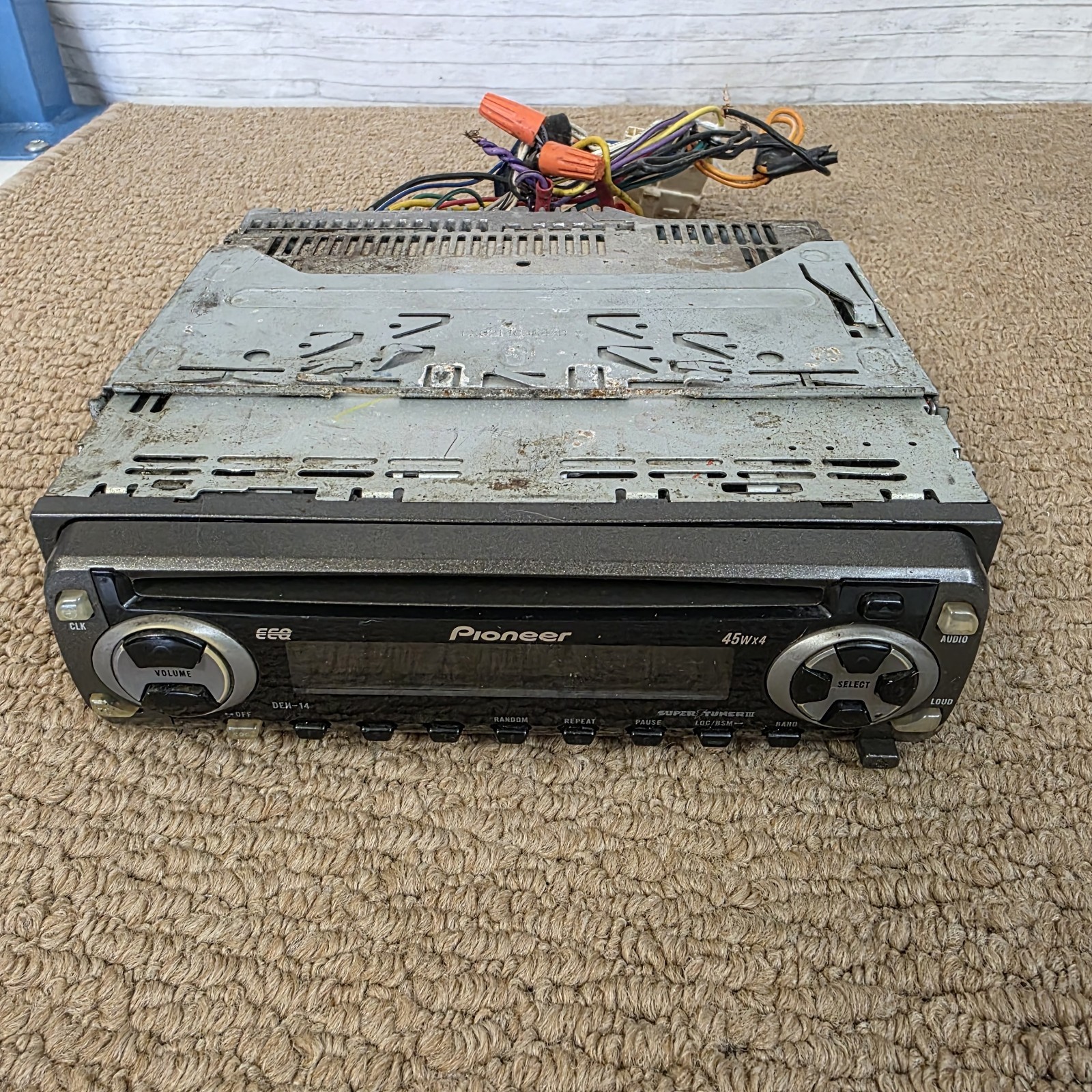 Pioneer Car Stereo CD Player DEH-14 Sold As Is Untested