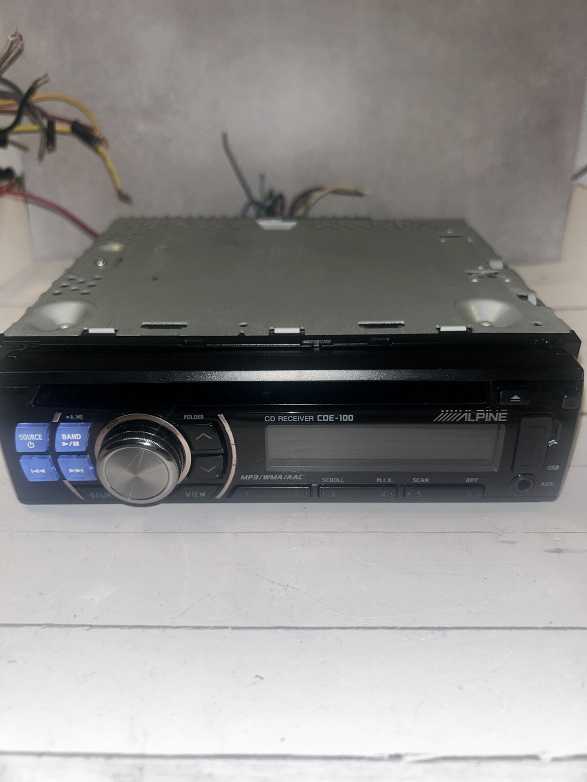 Alpine CDE-100 CD Player/MP3 In Dash Receiver