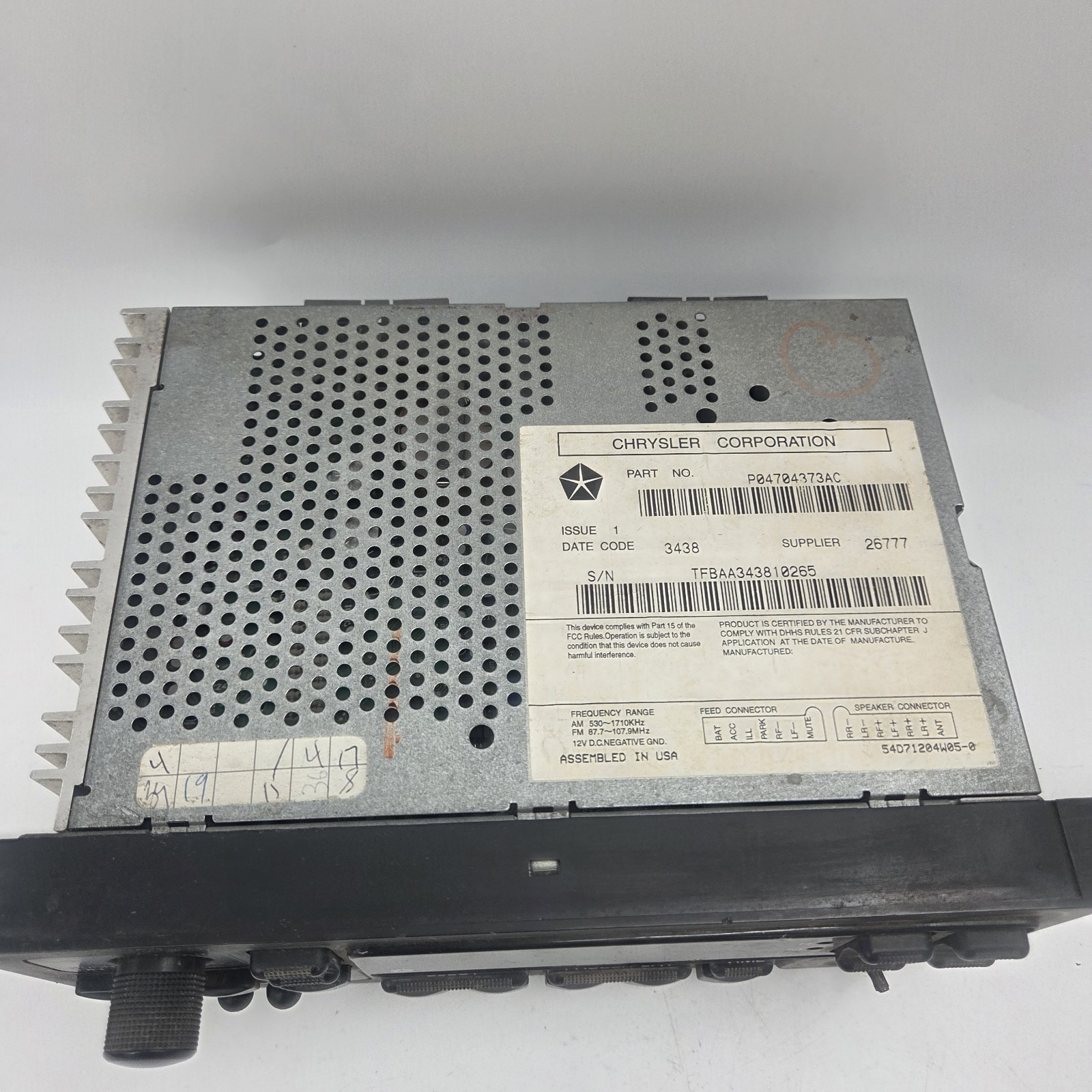 Chrysler Jeep Dodge Radio CD Player P04704373AC AM FM Stereo