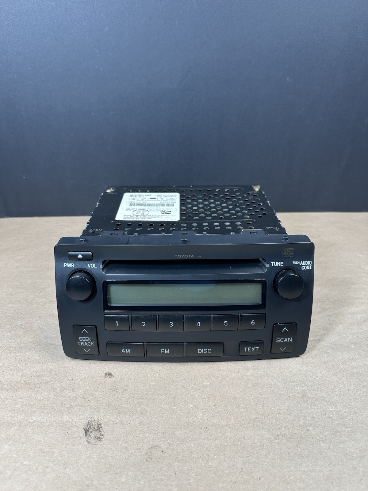 Toyota AM FM Radio CD Player 86120-02430 Ships Fast!