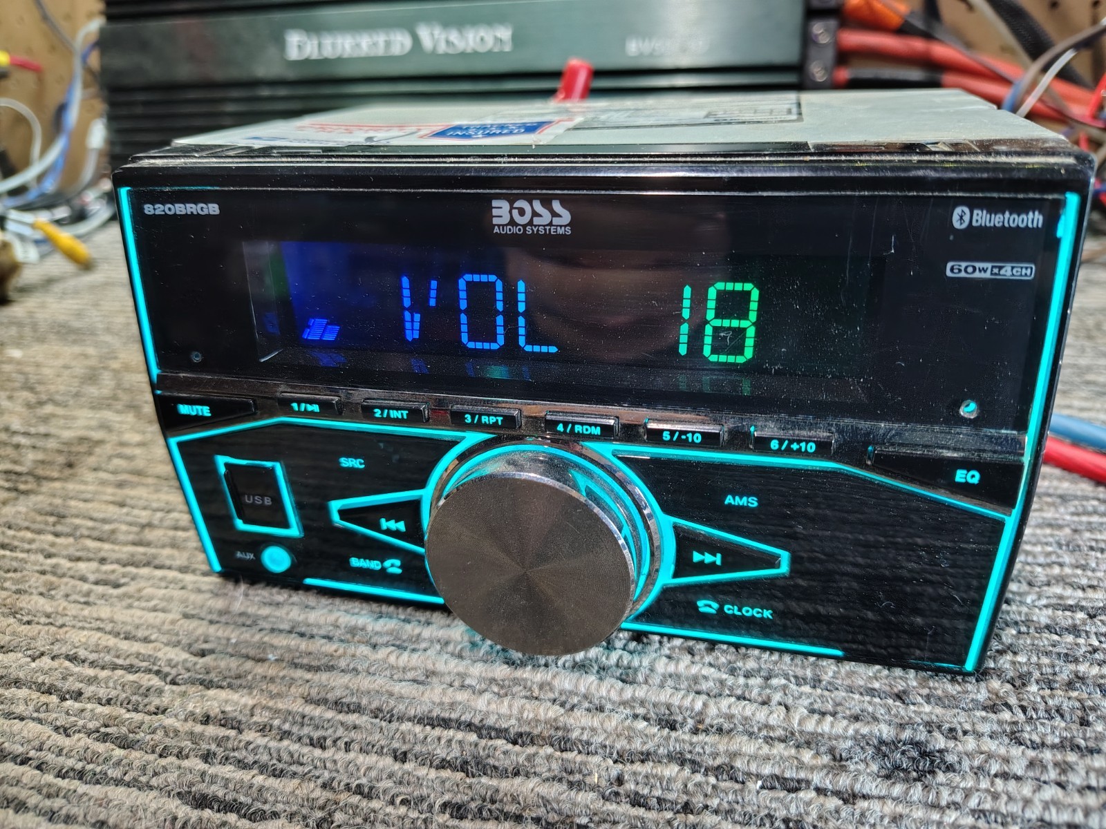 BOSS Audio 820BRGB Bluetooth USB AUXILIARY