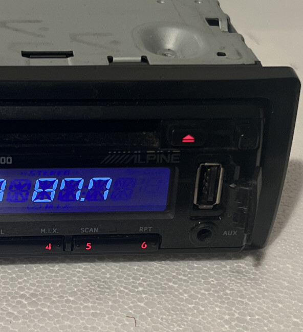 ✅ALPINE CDE-100 CAR AUDIO STEREO CD RECEIVER IN DASH USB AUX Car Audio Stereo.