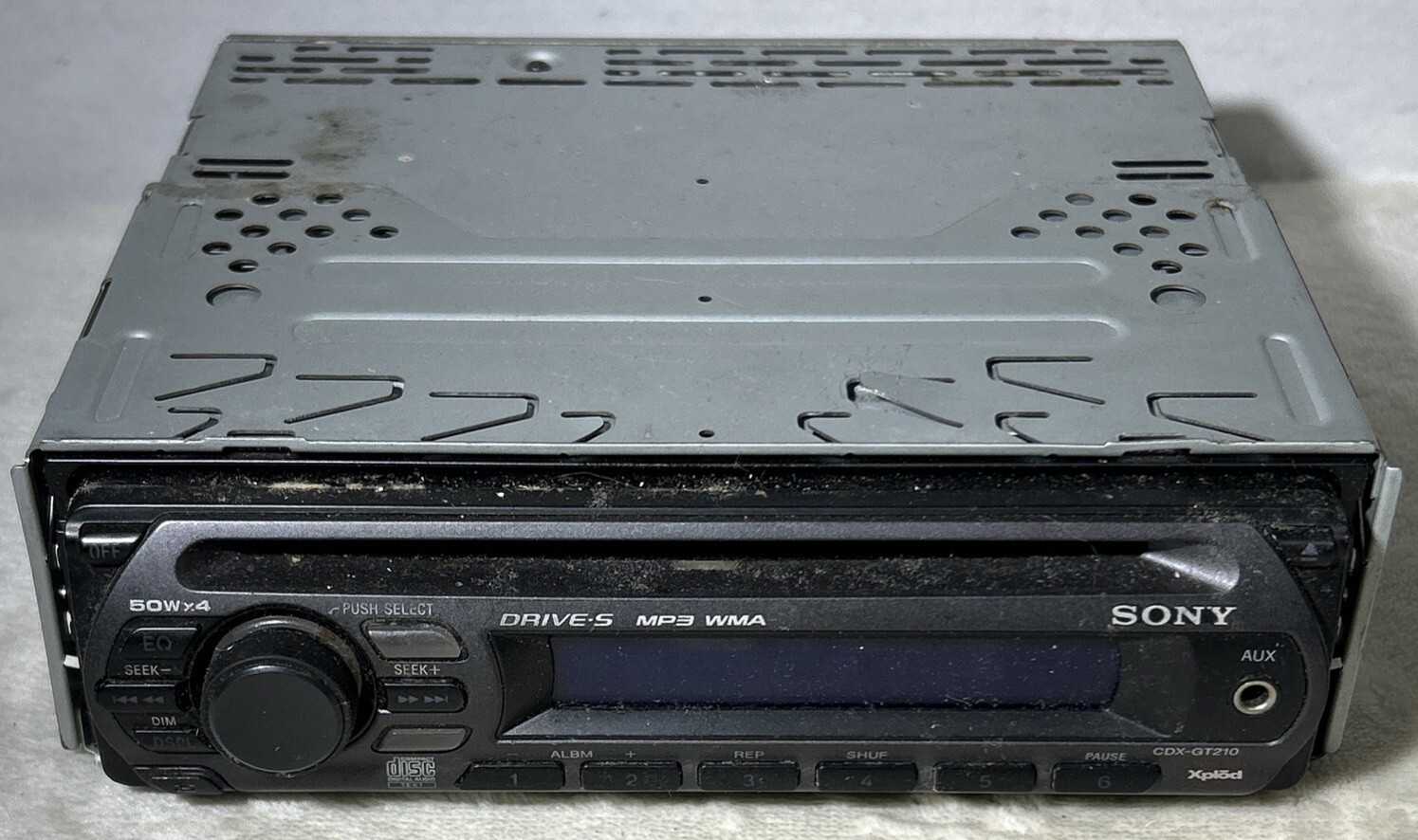 Sony CDX-GT210 Head Unit CD Player Old School