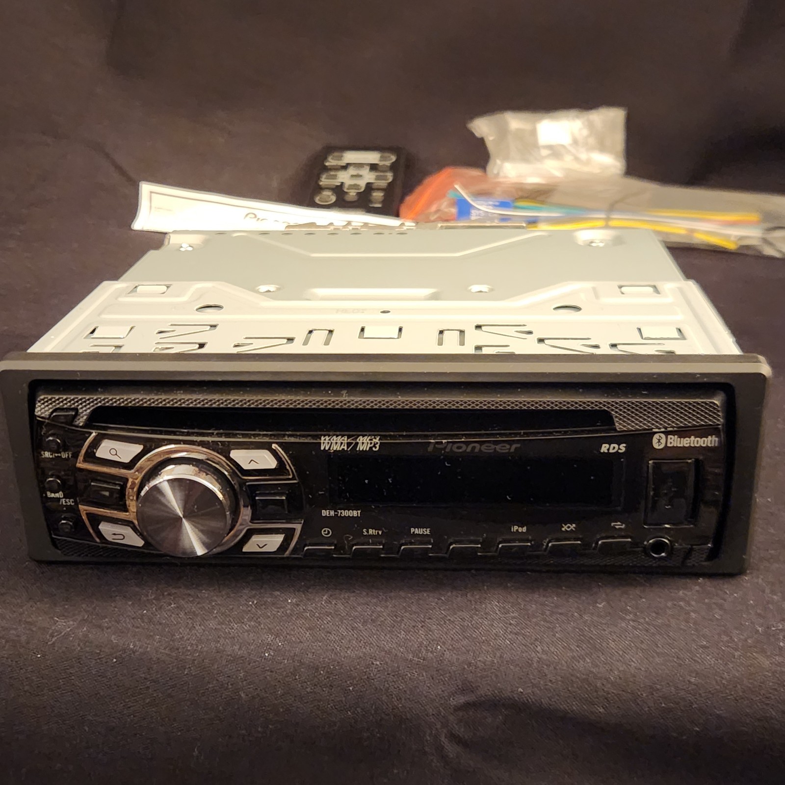 Pioneer Deh-7300bt Car Stereo CD Player Receiver Deck Nos