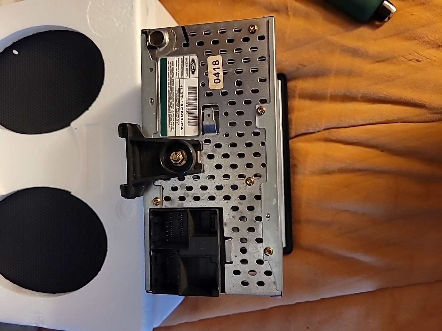 Ford Audio System 1999-2004 F150 Unit With 4 Speakers