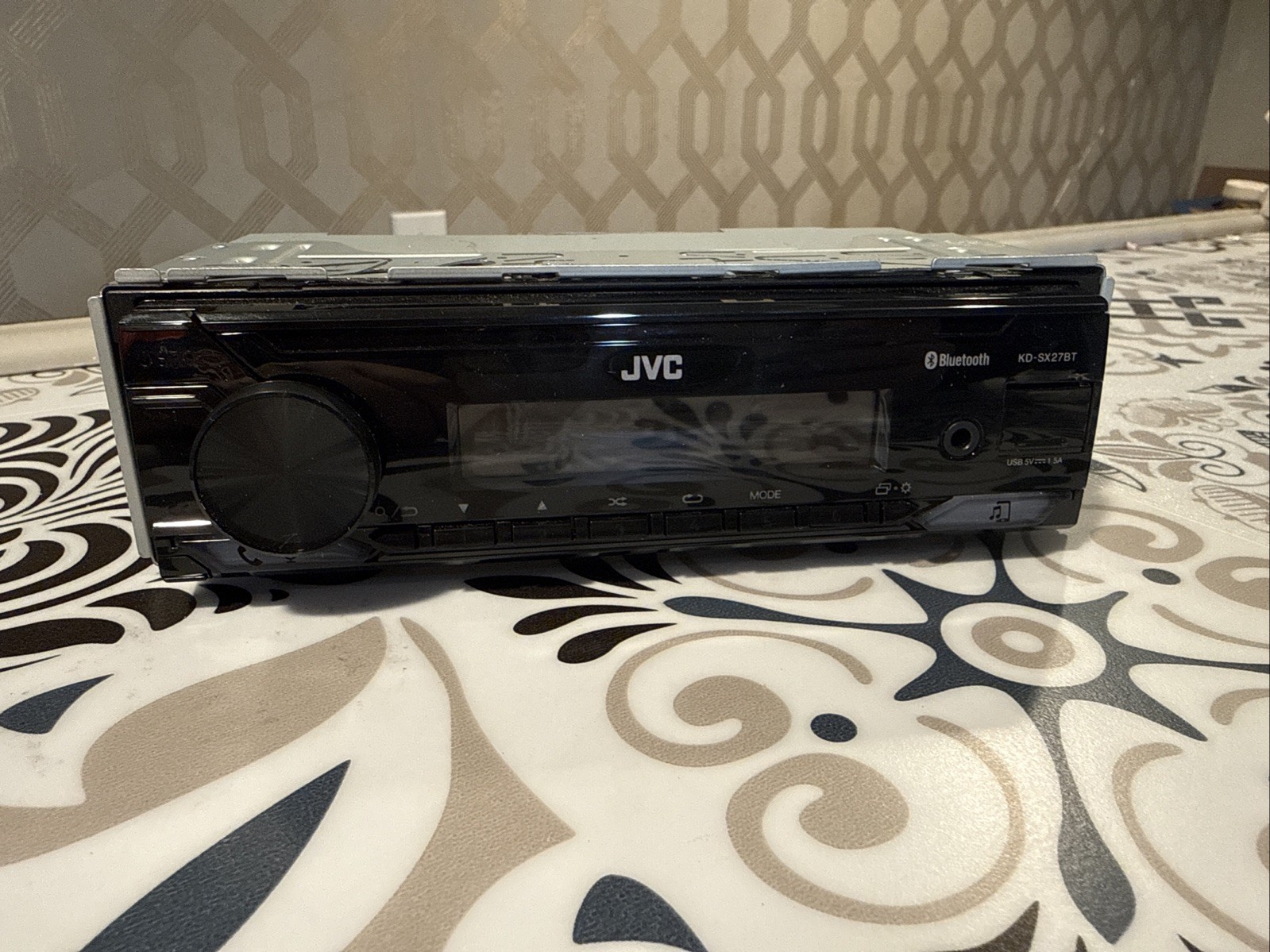 JVC KD-SX27BT Bluetooth Car Stereo 100W AM/FM Aux USB 1.5A Single DIN Head Unit