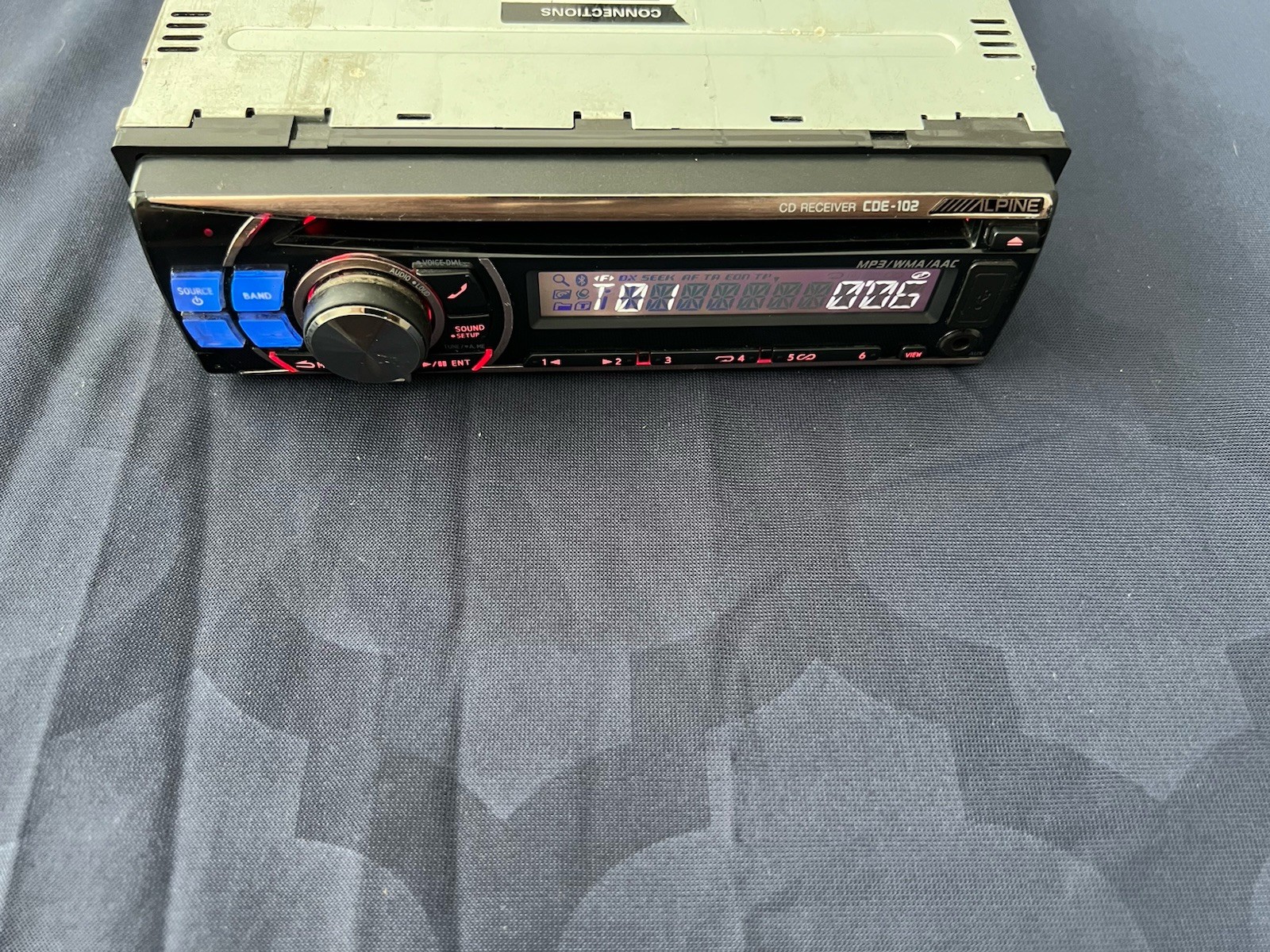 ⭐️Pre-Owned,TESTED⭐️ Alpine CD| AM/FM| AUX -(CDE-102)