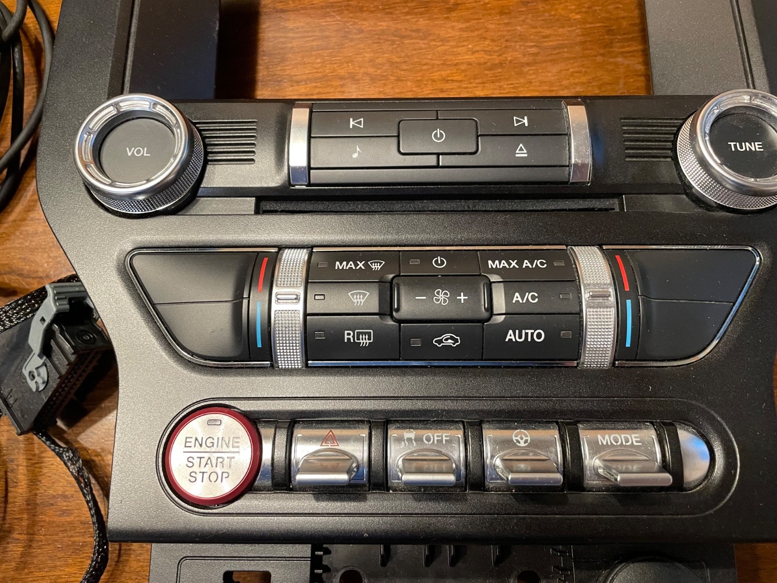 Mustang Infotainment 4 to 8-Inch Sync 3 Touchscreen Upgrade with GPS Navigation