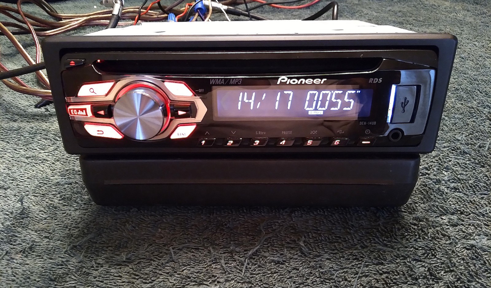 Pioneer DEH-14UB, CD /MP3/ USB, RDS Receiver , 200 watts,