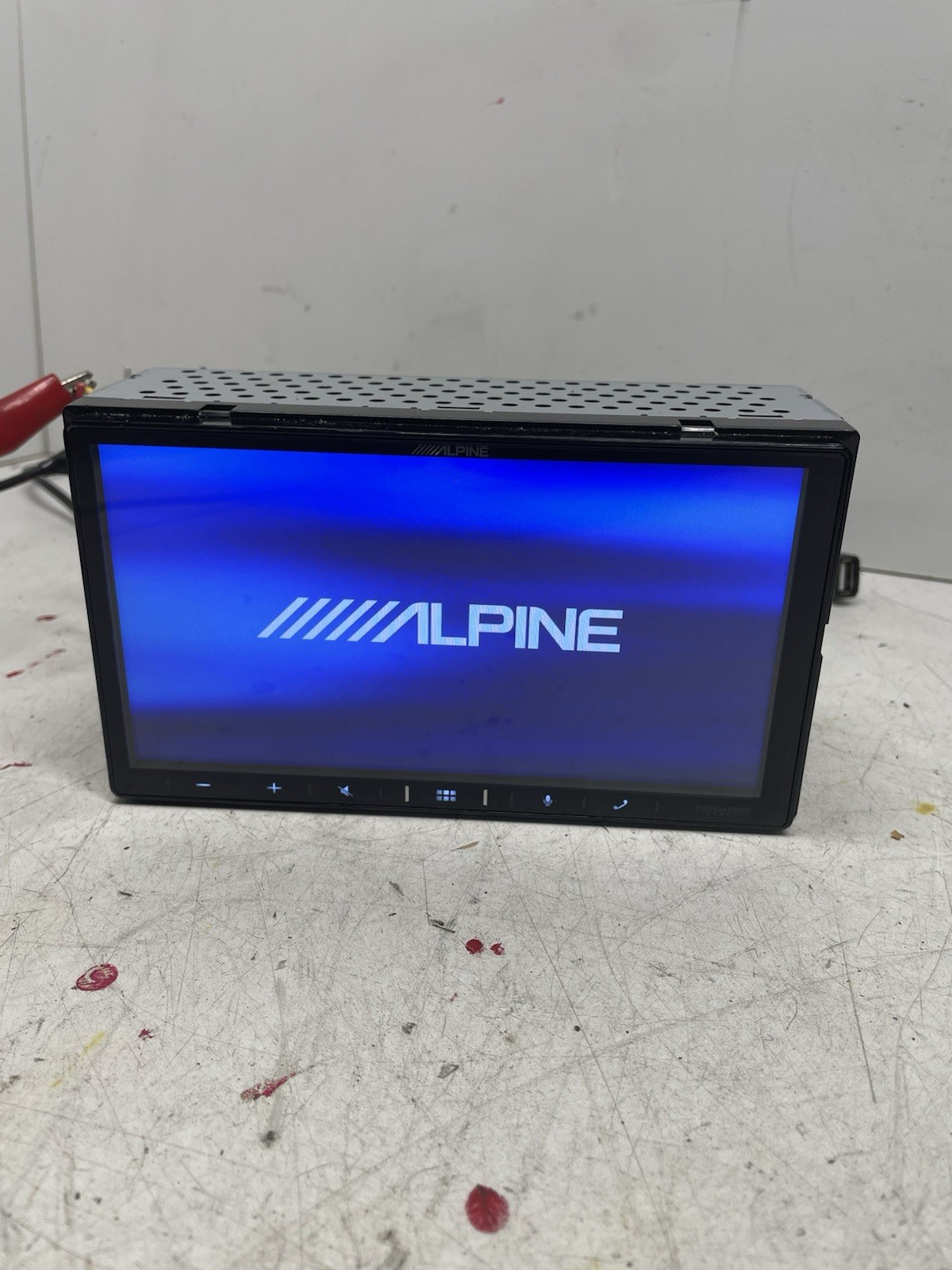 Alpine iLX-W650 2-DIN Car Stereo – Free Shipping
