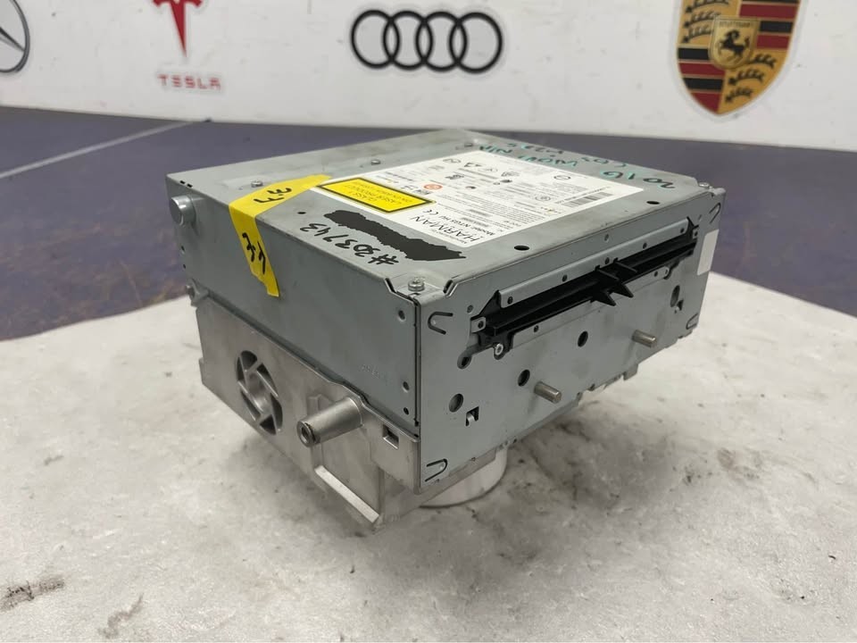 Harman Audio Mercedes C63 A205 2016 Nav Radio Unit – A2059004922 .303743