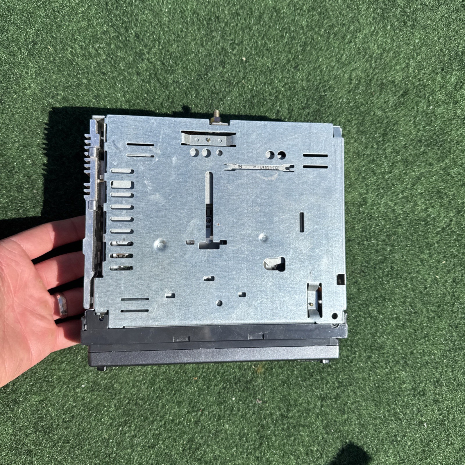 JVC KD-S640 CD Player In Dash Receiver with Removable Face (1999)