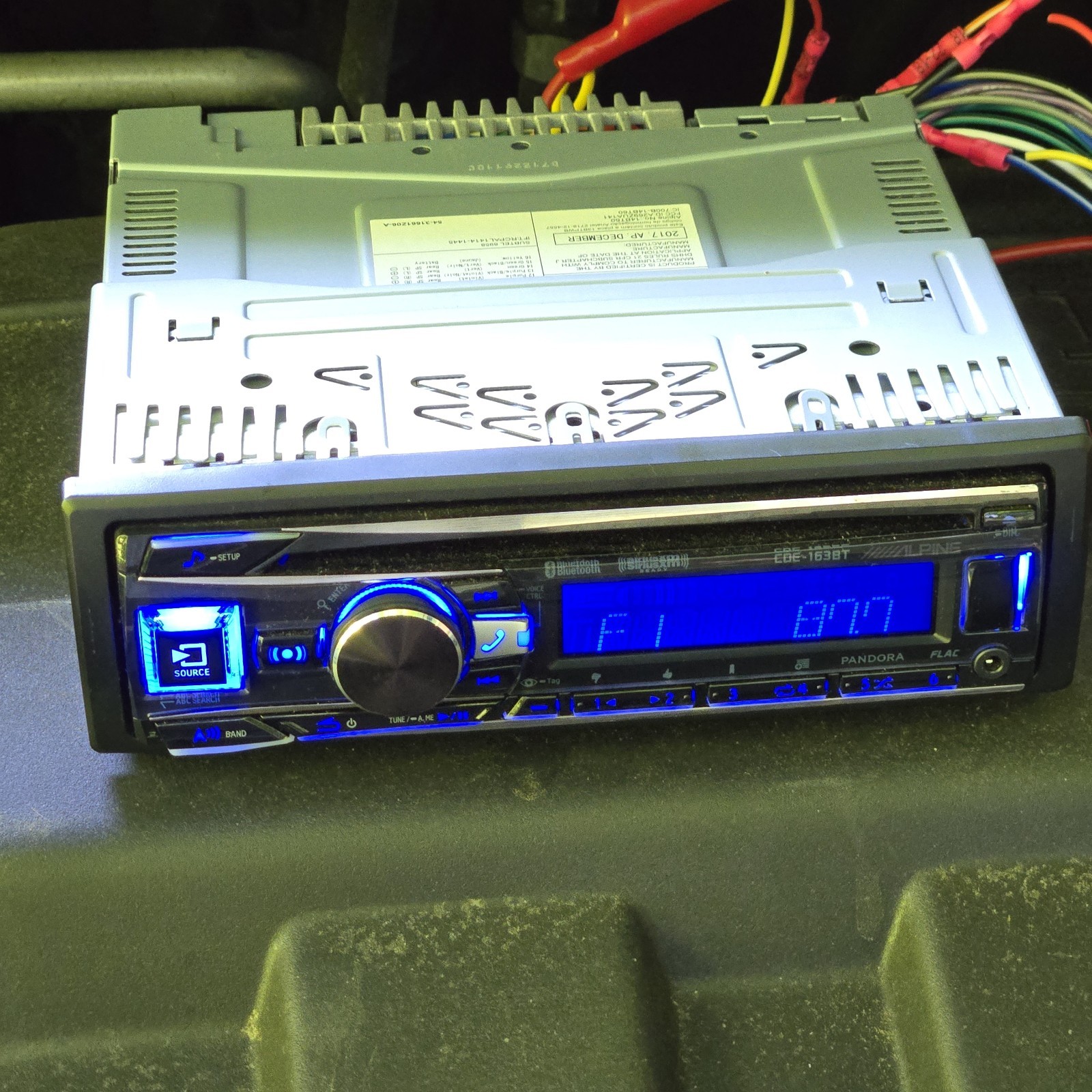 Alpine CDE-163BT Bluetooth CD Receiver Car Stereo – Pandora/FLAC – Tested