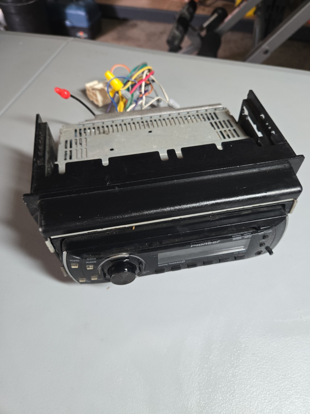 Pioneer DEH-1100 CD Player In Dash Receiver Tested Working