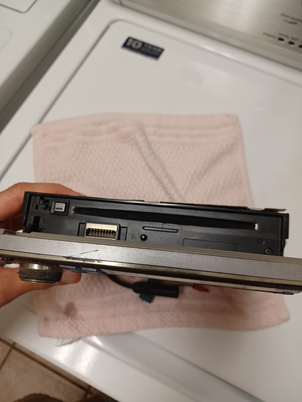 Alpine CDE 9852 CD Player In Dash Receiver Radio Untested For Parts Repair