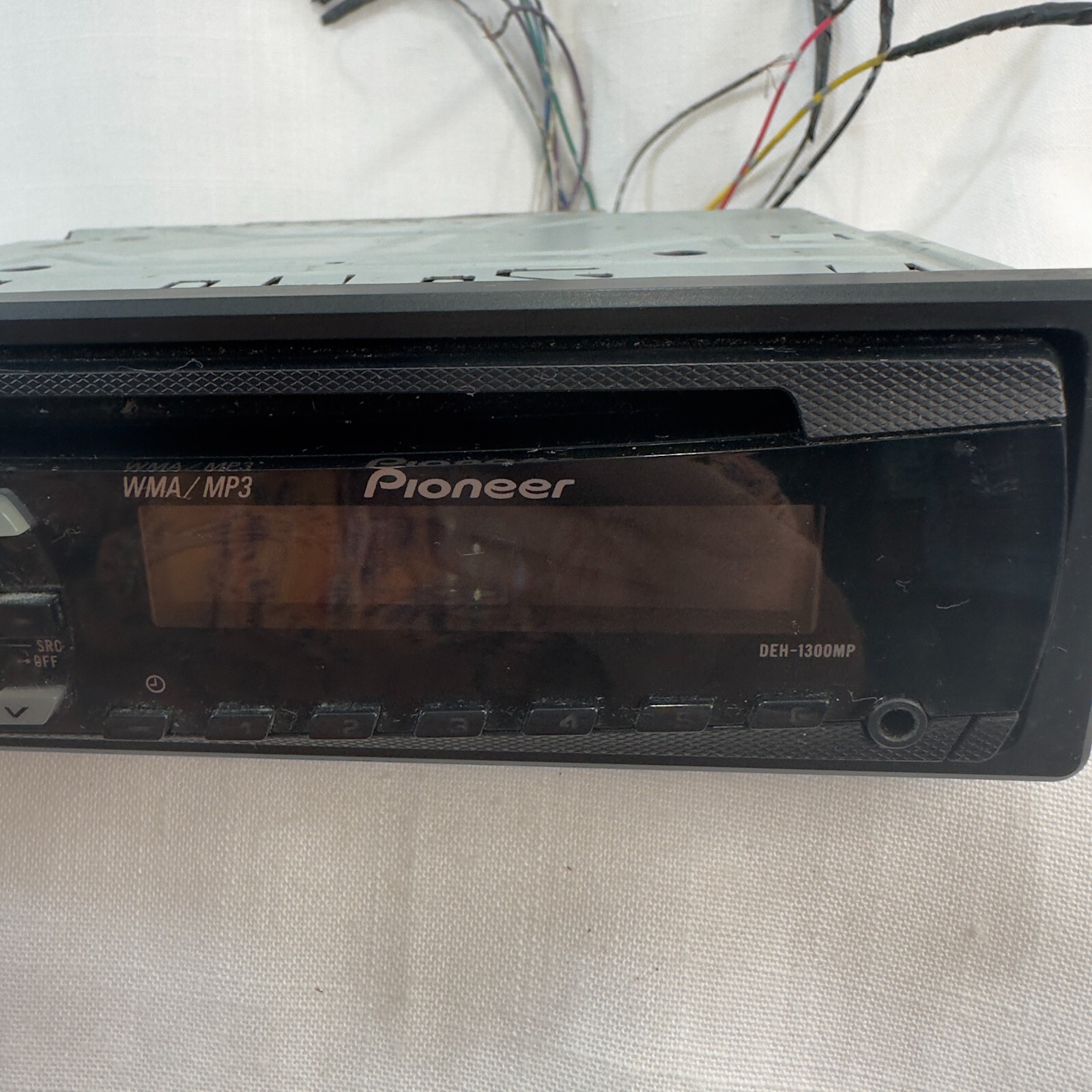 PIONEER CAR STEREO CD PLAYER DEH-1300MP -This is as is no way to check condition