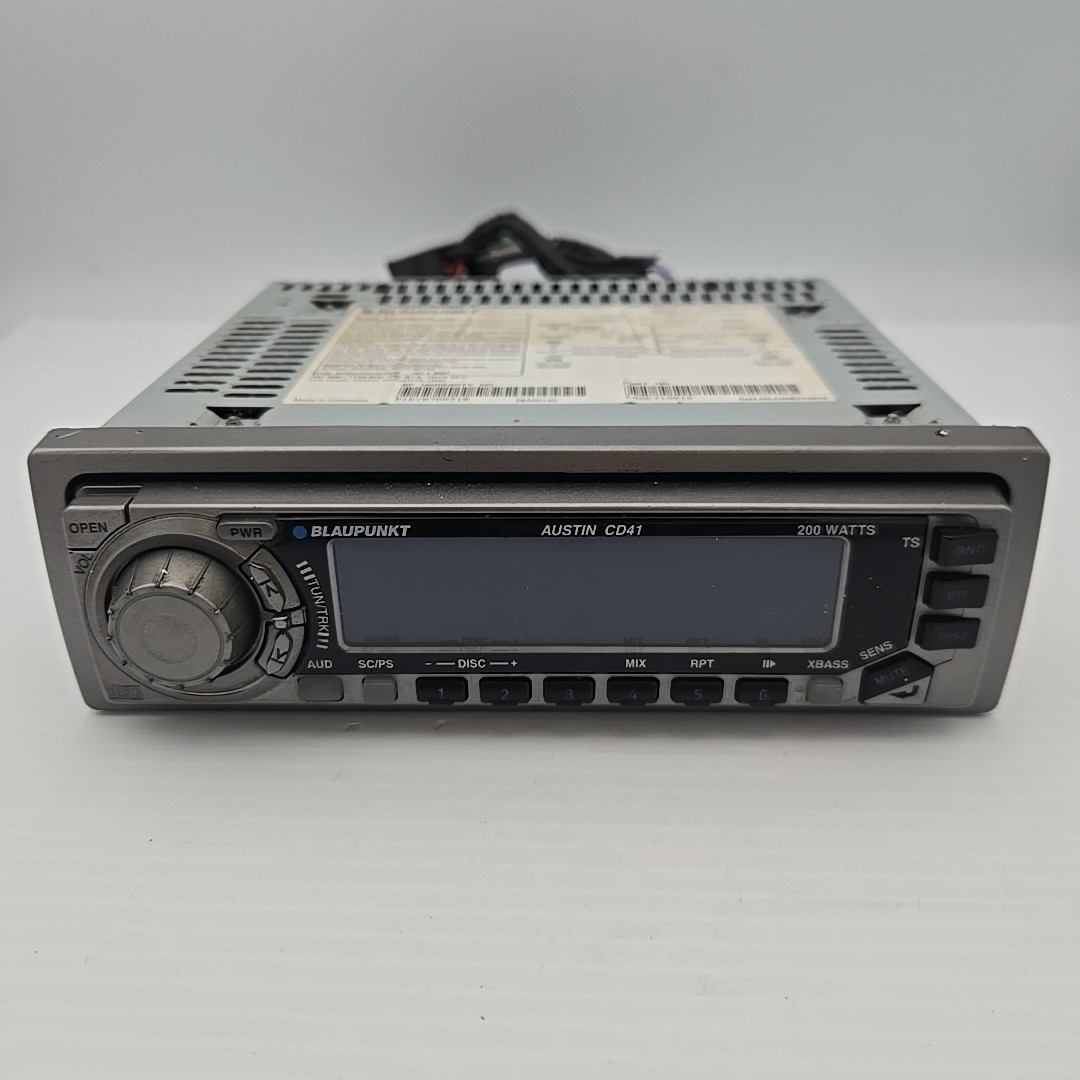 BLAUPUNKT AUSTIN CD41 STEREO Detachable Faceplate 200 WATTS Vintage