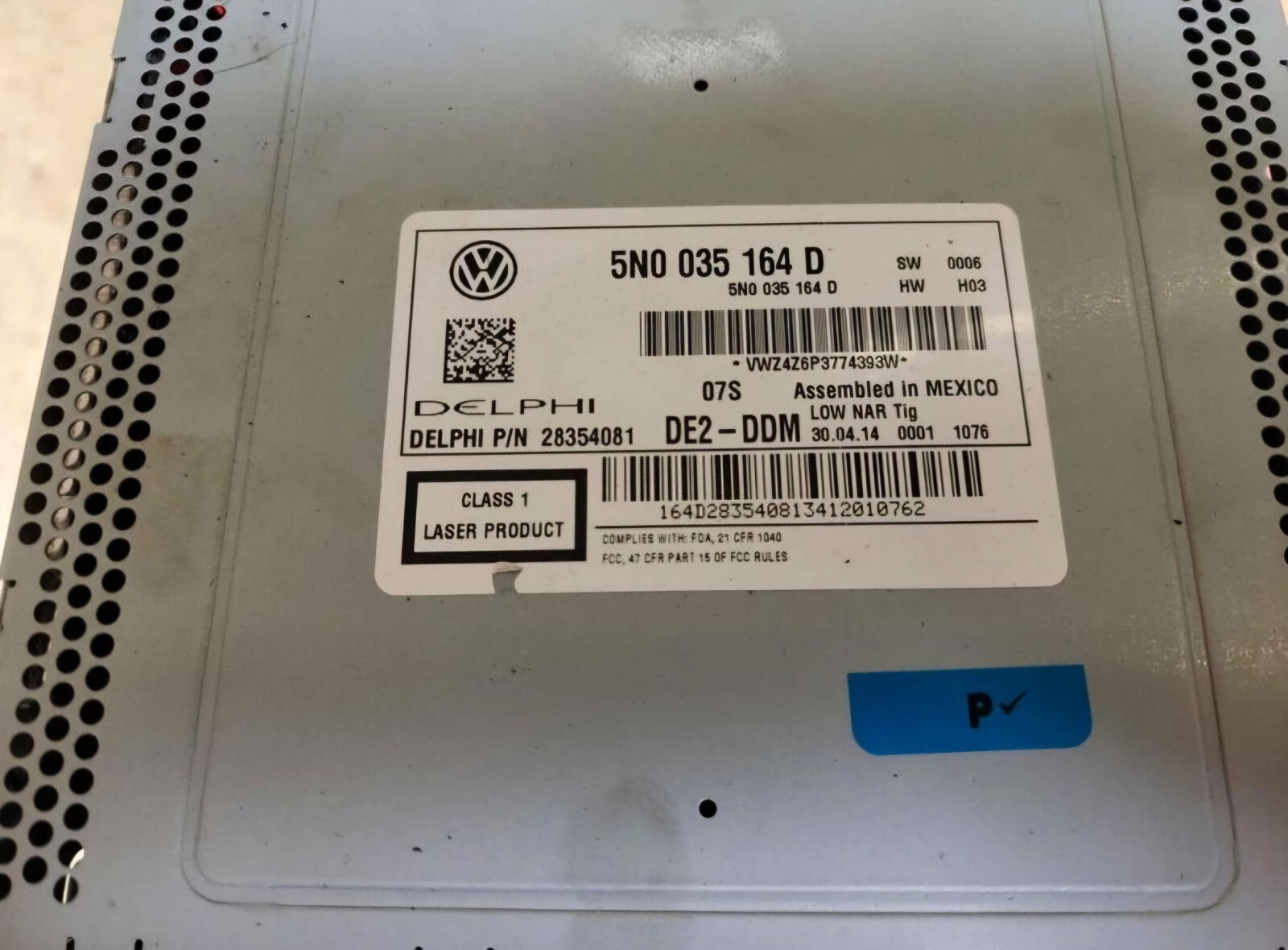 09 10 11 12 13 14 15 16 17 VOLKSWAGEN TIGUAN AM/FM RADIO CD PLAYER RECEIVER