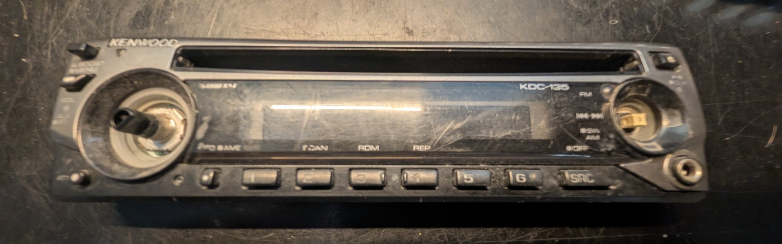 Kenwood Car Stereo Radio KDC-135 Removable FACEPLATE ONLY FOR PART OR REPAIR ONL