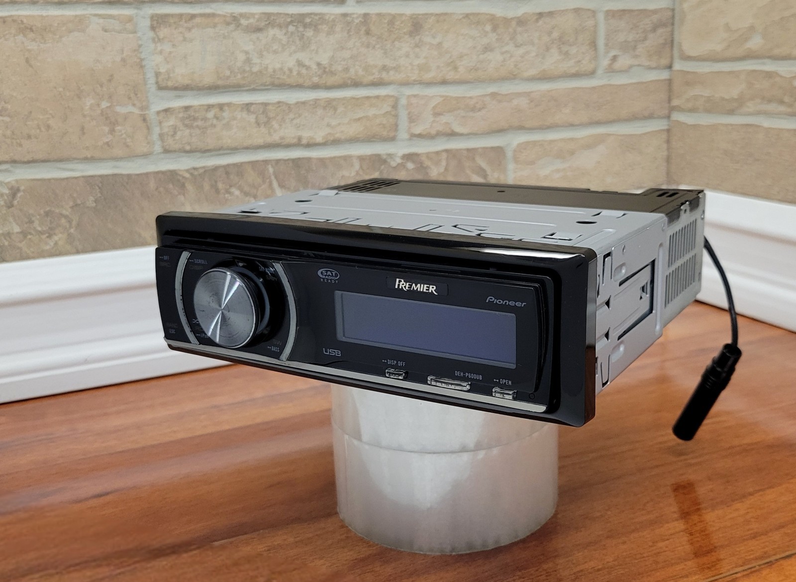 SUPER RARE🐬 PIONEER PREMIER DEH-P600UB CD PLAYER with BLUETOOTH adapter and USB