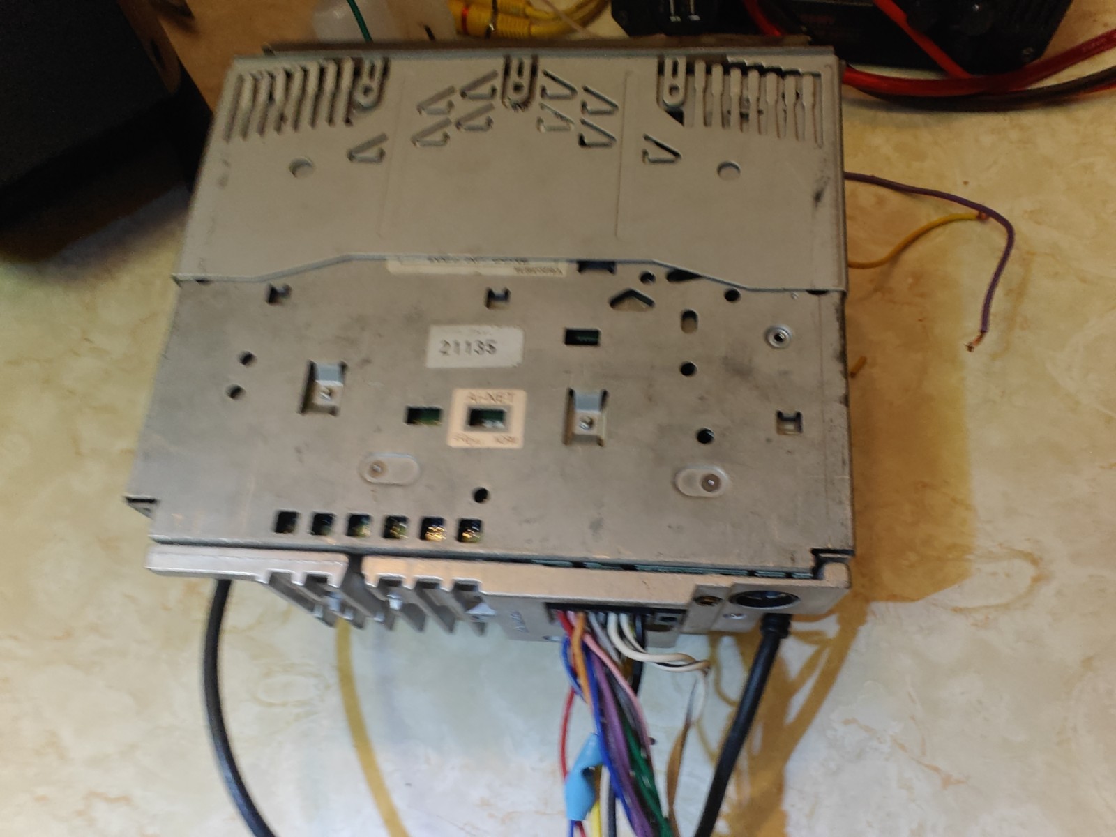 Alpine CDA 9885 CD Receiver SQ Single DIN w Wiring Harness & Mounting Sleeve