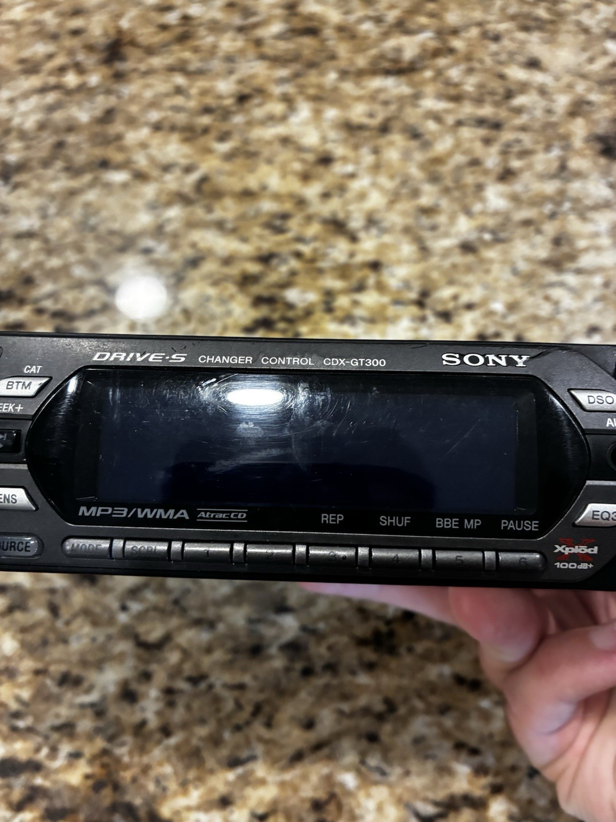 Sony CDX-GT300 CD Player In Dash Receiver TESTED WORKS