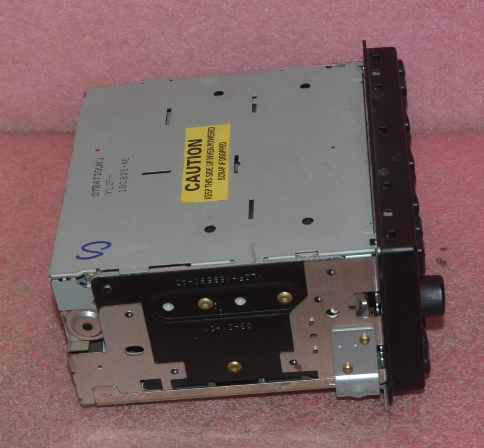 Ford In-Dash Car Stereo Model 1L2F-18C815-AE___PLEASE READ!!!