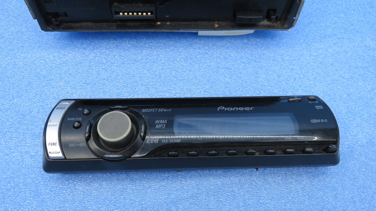 Pioneer Car Radio MP3 CD Unit Faceplate Head 50W x 4 DEH-2920MP