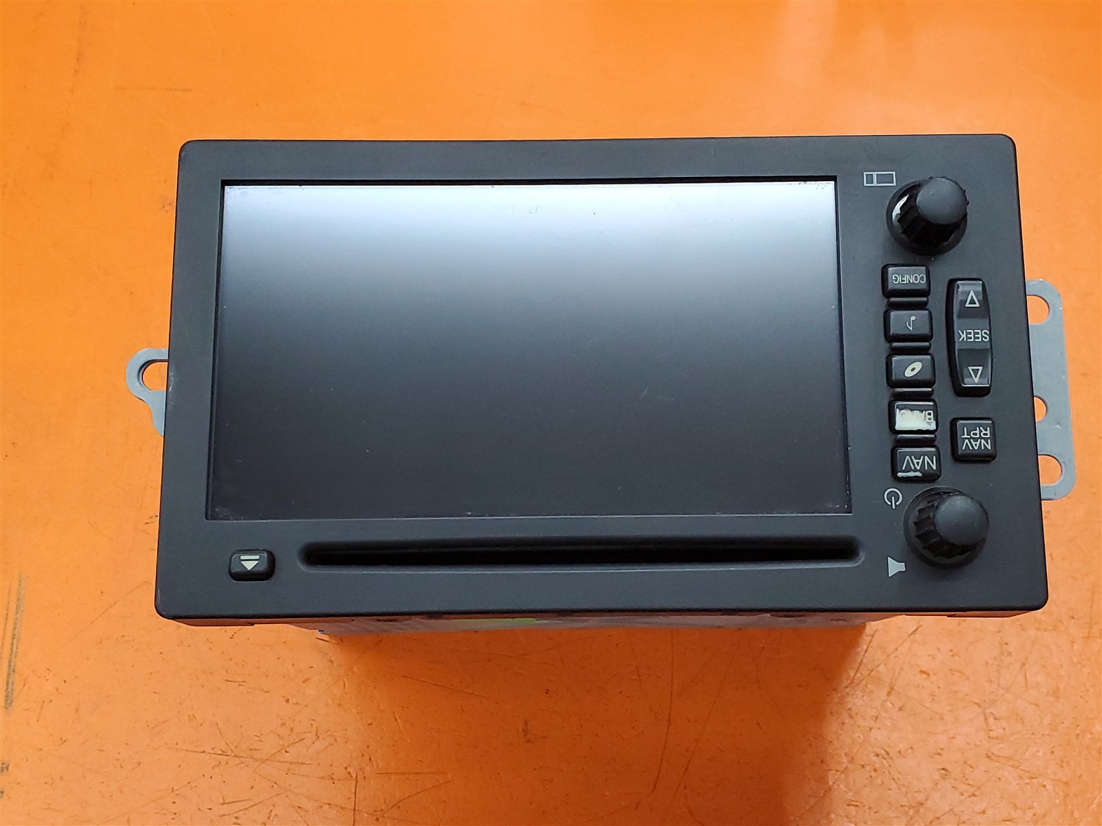 ⭐️⭐️⭐️⭐️⭐️ OEM GM 15800000 ’06 (GMT800 TNR) AM-FM CD Navigation Head Unit