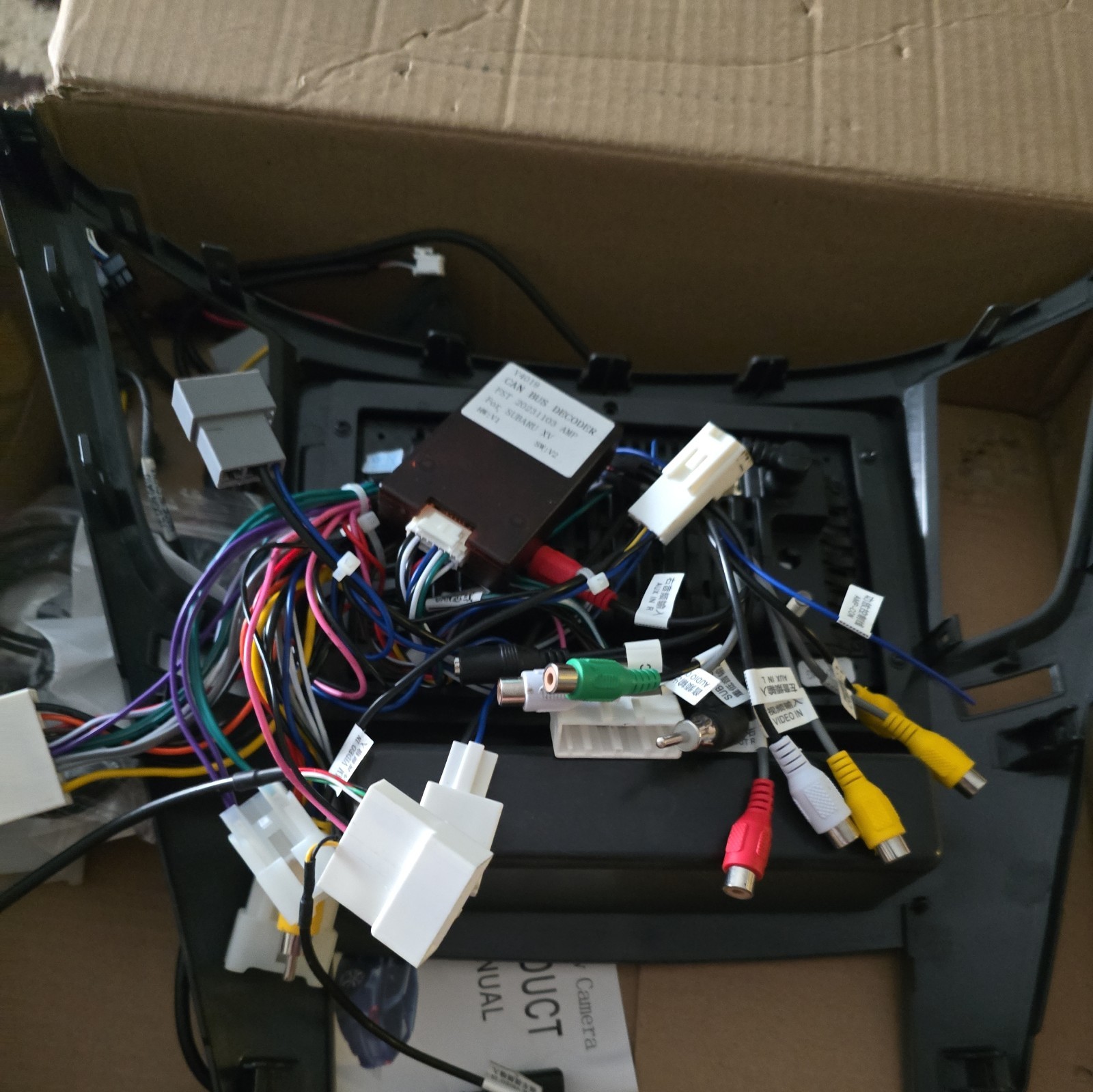 Subaru Outback Stereo W/Console, Bluetooth & Camera