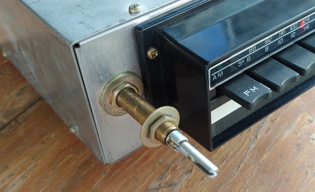 Original 1970’s MOTOROLA Model TF875AX In-Dash AM FM 8 TRACK Stereo PLAYER