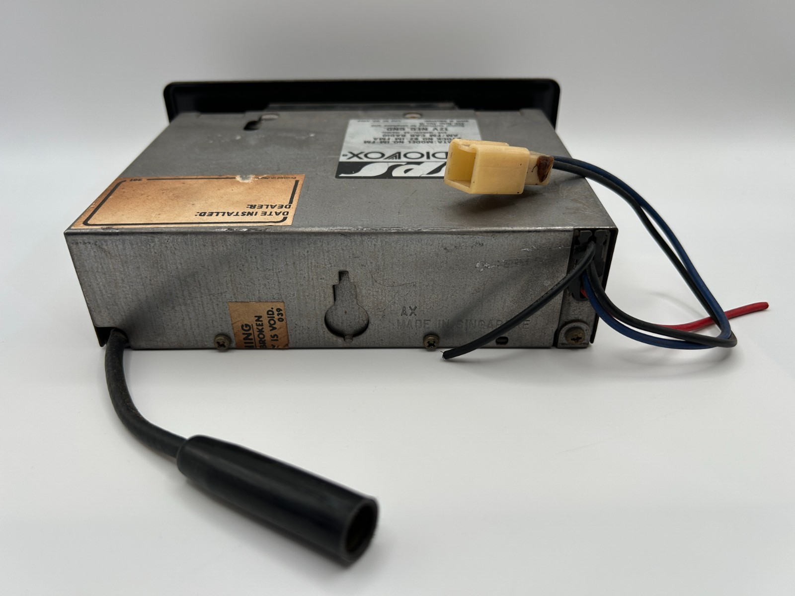 Vintage SPS by AUDIOVOX AM/FM Car Radio Model No. IM-FM Stock No. 82 – Singapore