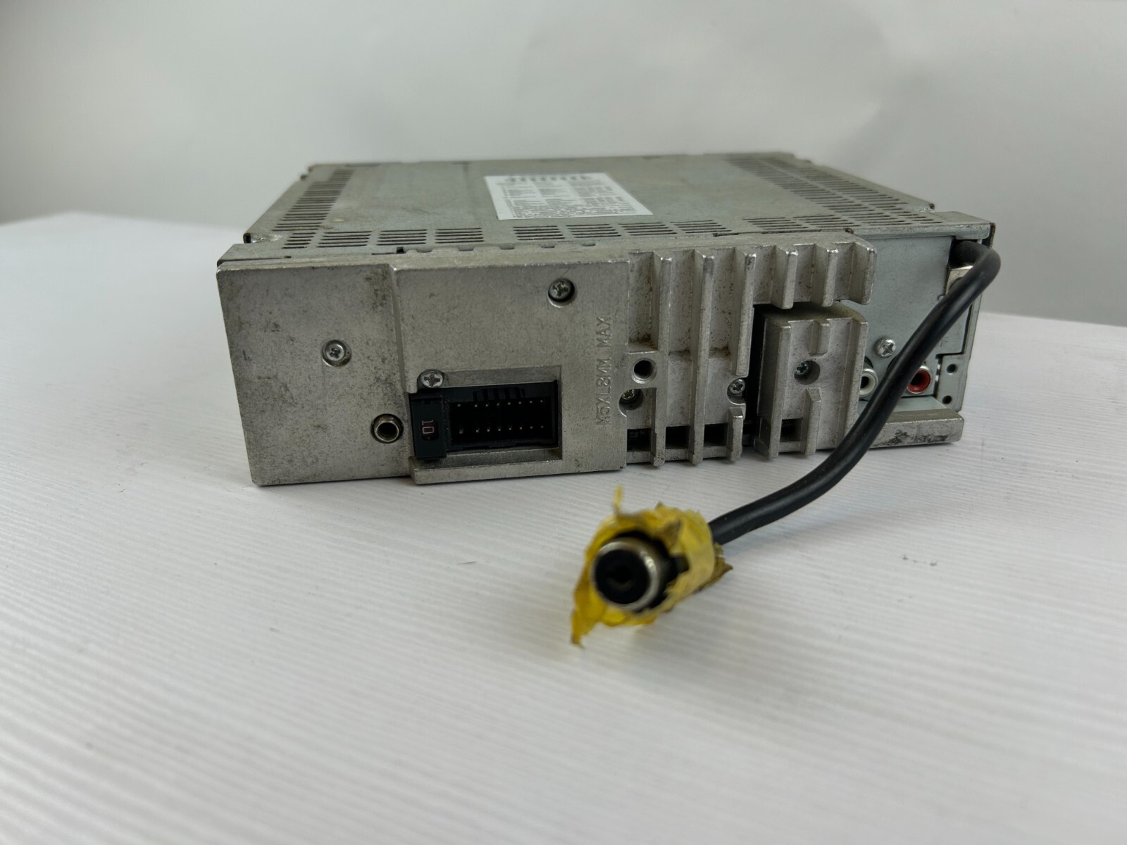 Alpine CDE-9843r Original Car Radio Tested 45Watts x 4 Amplifier