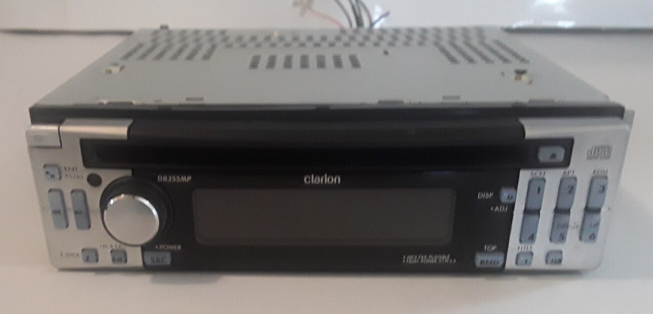 Clarion DB355MP In-Dash Car Stereo CD Receiver MP3 Detachable Face w/ Remote