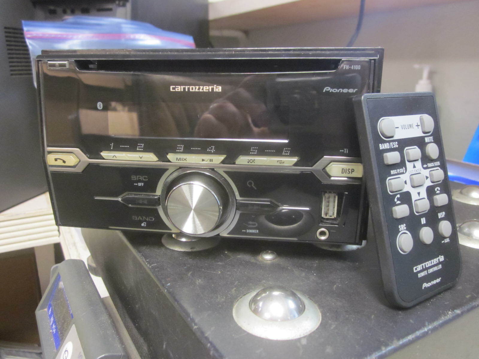 Pioneer Carrozzeria JDM CD Aux Bluetooth Unit w/ Microphone & Remote FH-4100