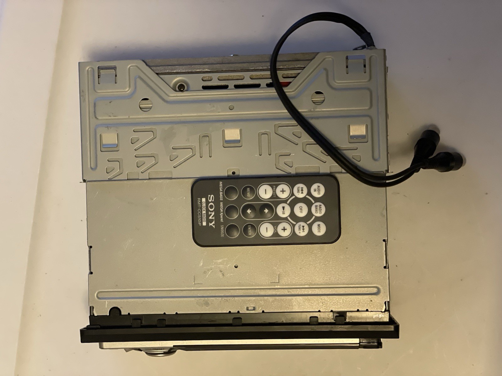 Sony FM/AM Compact Disc Player MP3 Model CDX-FW570 Xplod With OEM Remote