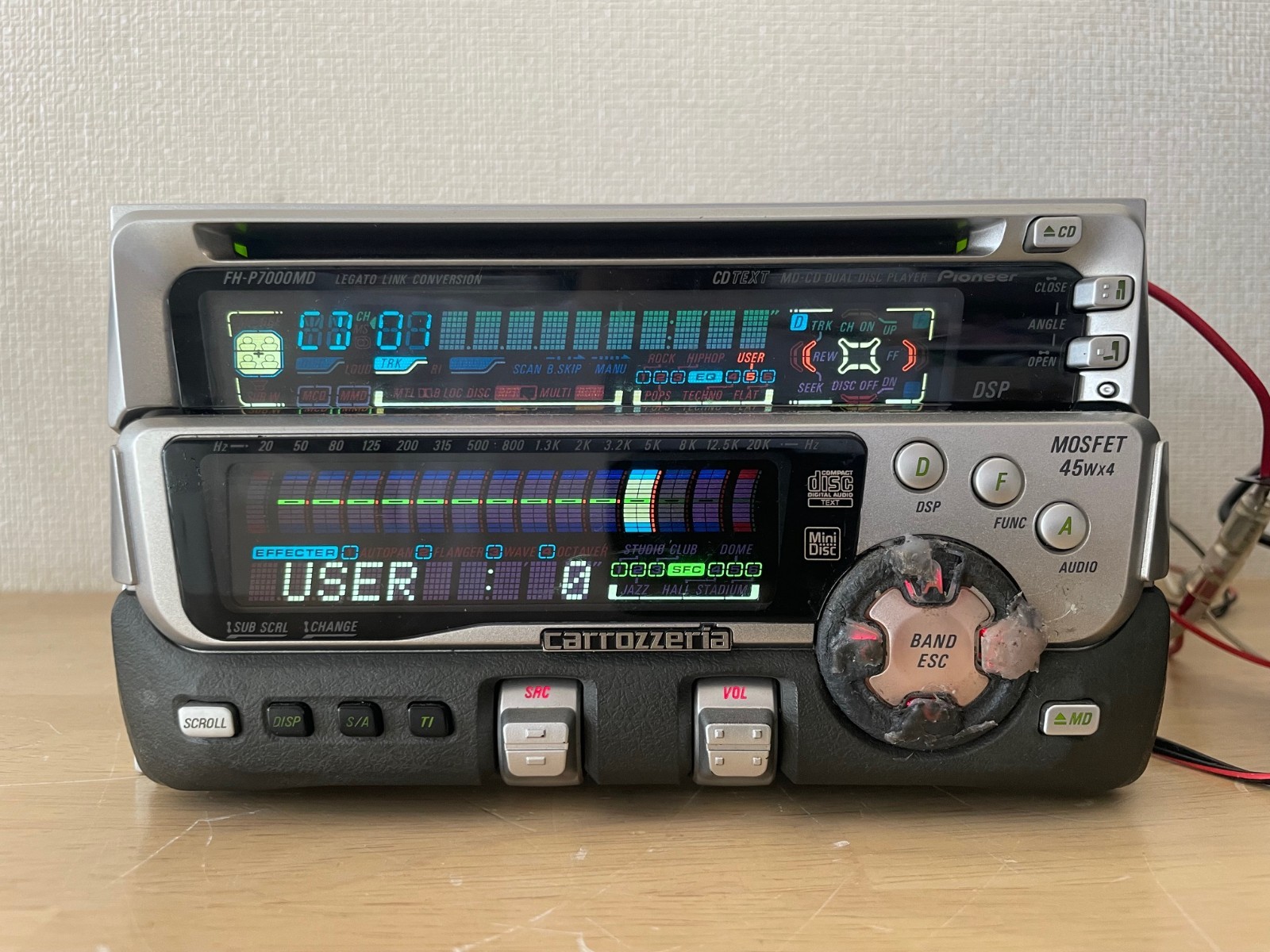 Pioneer Carrozzeria FH-P7000MD 2Din Car Audio MD CD Player