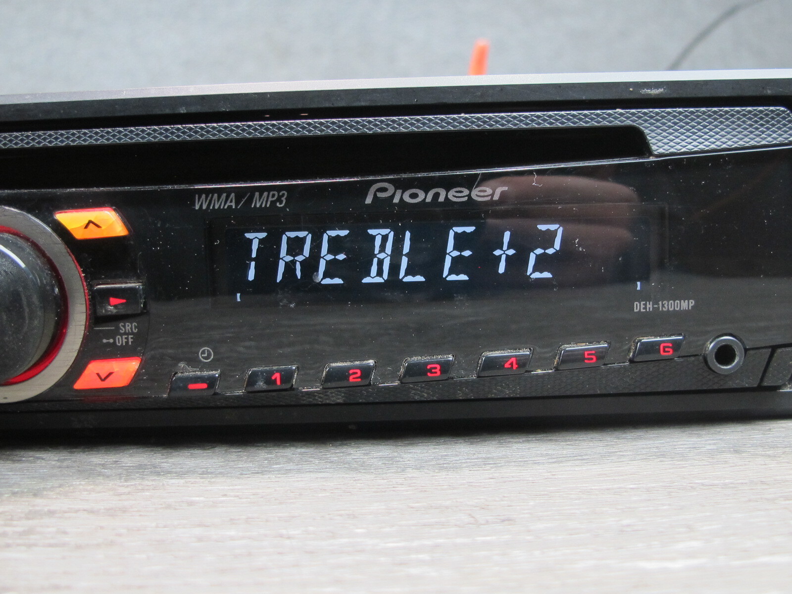 Pioneer DEH-1300MP Car Head Unit Stereo Radio CD Player AUX